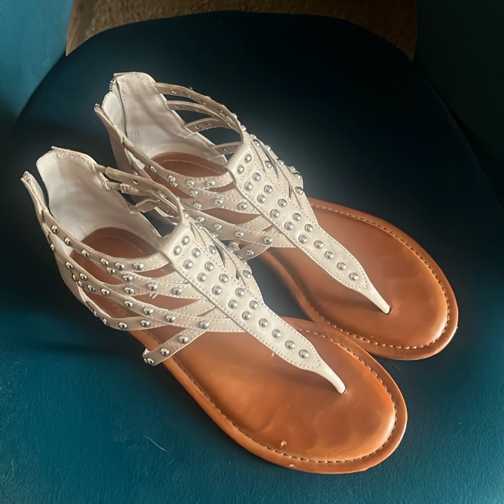 Gianni Bini sandals